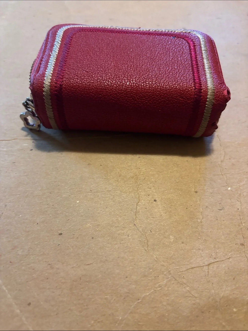 Bee 🐝 hive wallet in RED